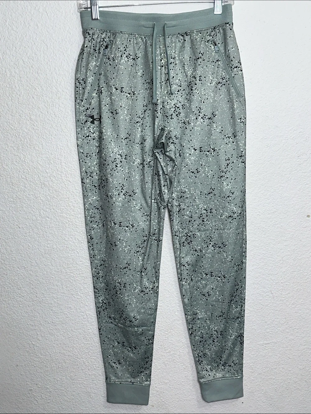 Under Armour Youth Boys Jogger Pants Loose Fit Size Large NWT Speckled Pennant